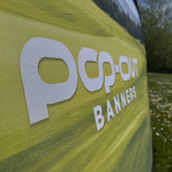 Pop-Out Banners - Detail - Graphic up close